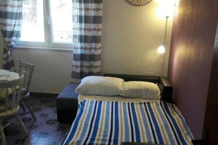 Apartman Dolores Kuciste Exteriér fotografie
